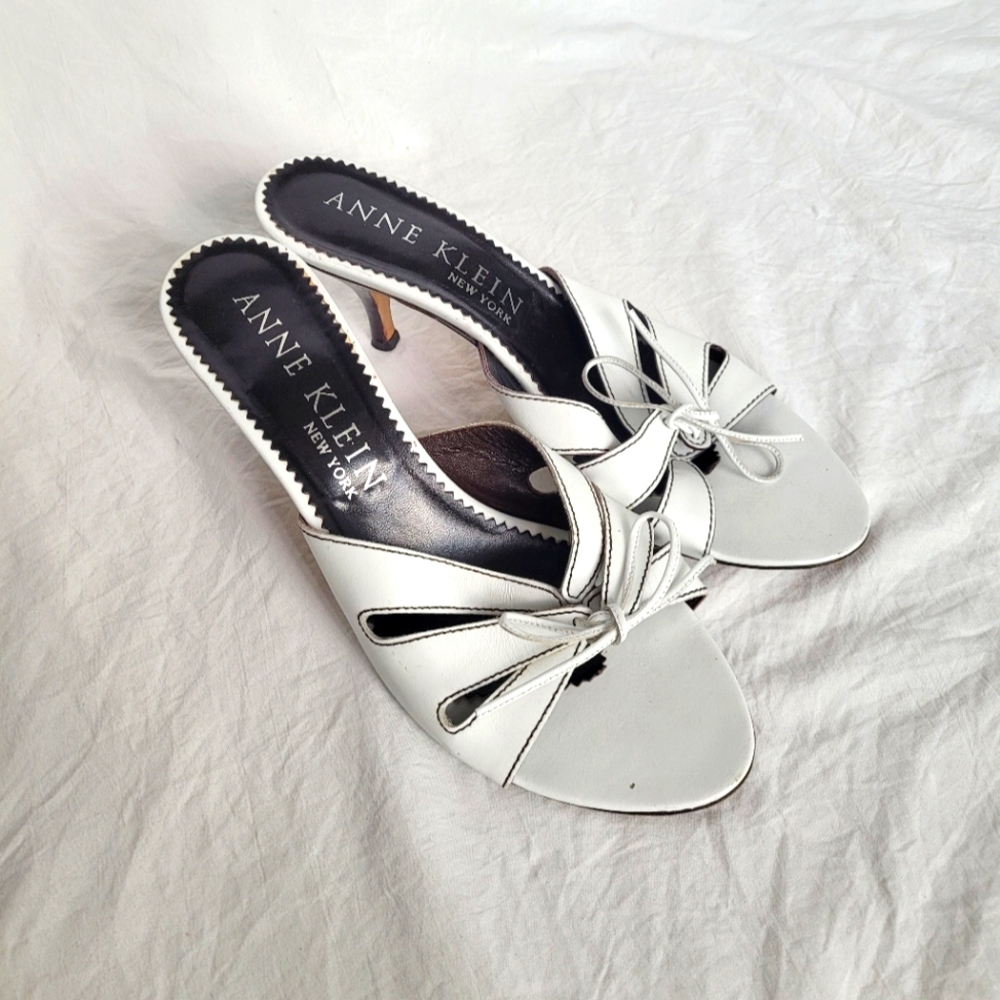 Vintage Anne Klein Kitten Heel Sandals In White